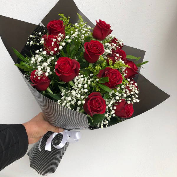 11 Red Roses Bouquet Resim 2
