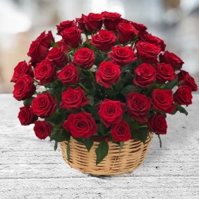  Цветы в Алании 45 красных роз в корзине