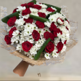  Заказ цветов в Алании 25 роз и хризантем