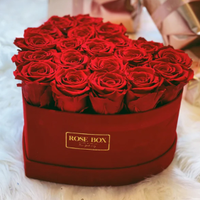  Alanya Flower Delivery Heart Box 19 Roses