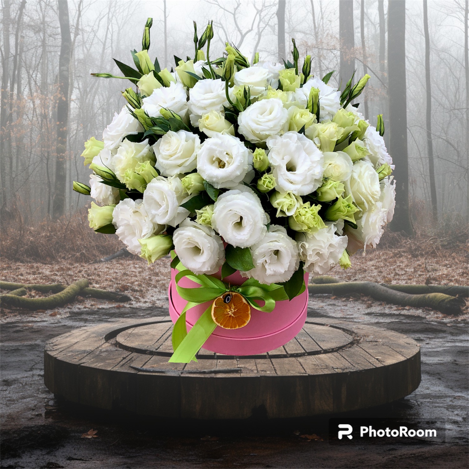 Beyaz Eustoma Kutu Aranjmanı